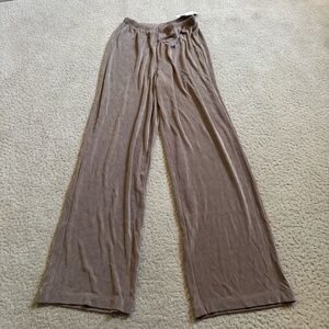 NWT Chico's Travelers Xander Regular Pant Clambake Chicos Size 1